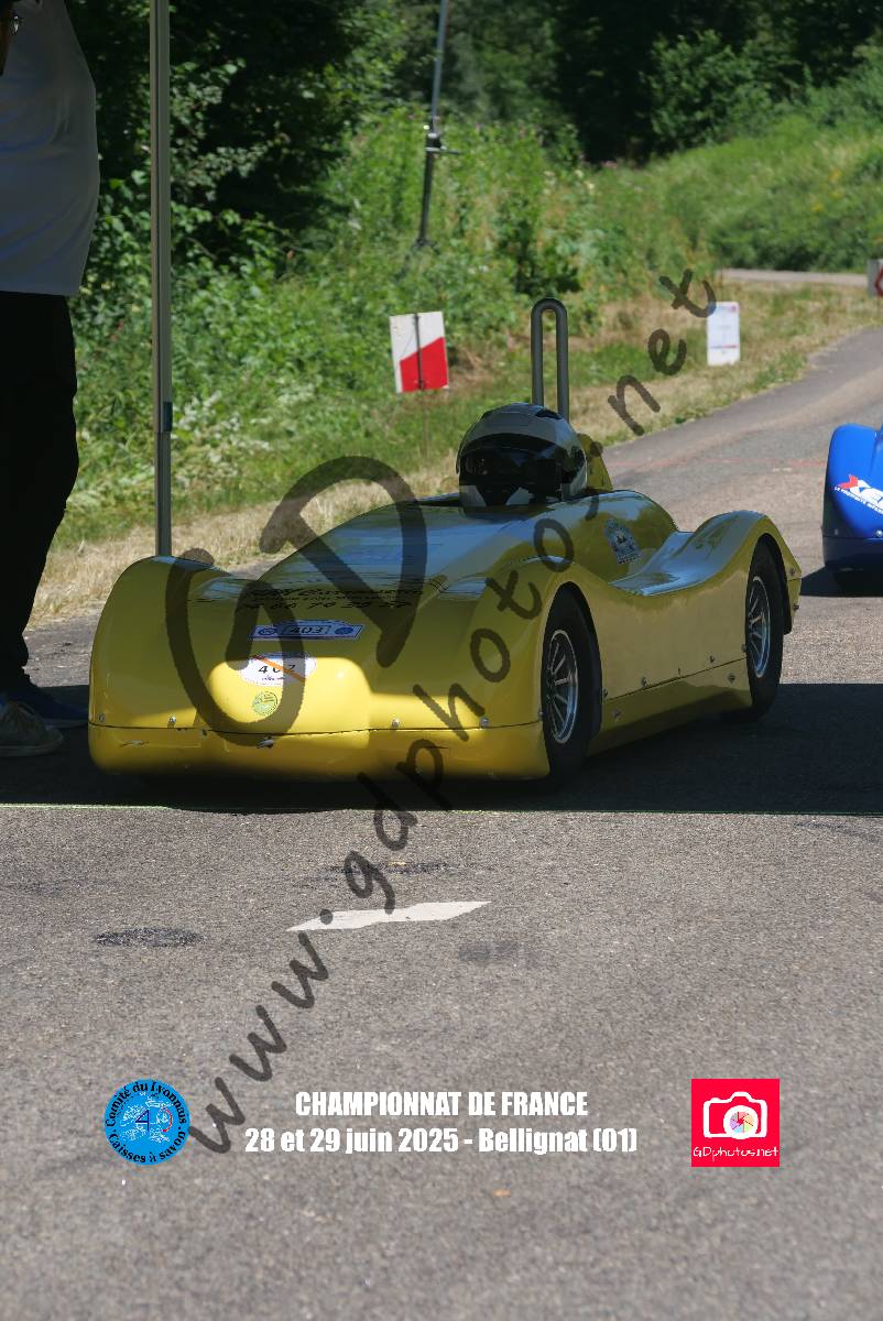 3593922